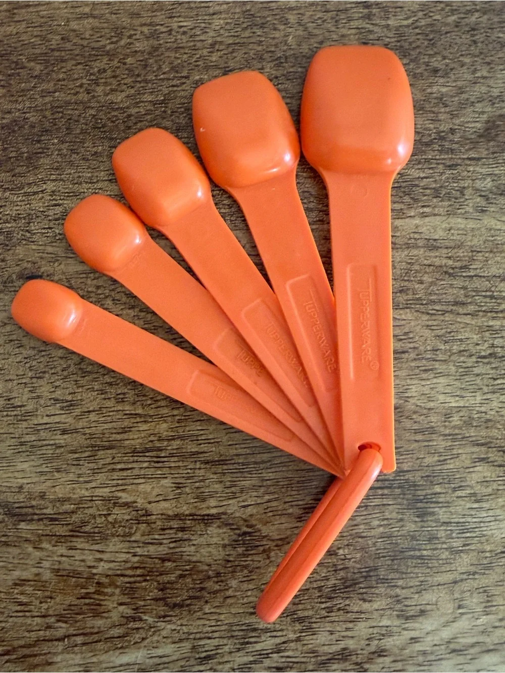 Vintage Tupperware Harvest Orange Measuring Cups Spoons Pie Server Partial Set